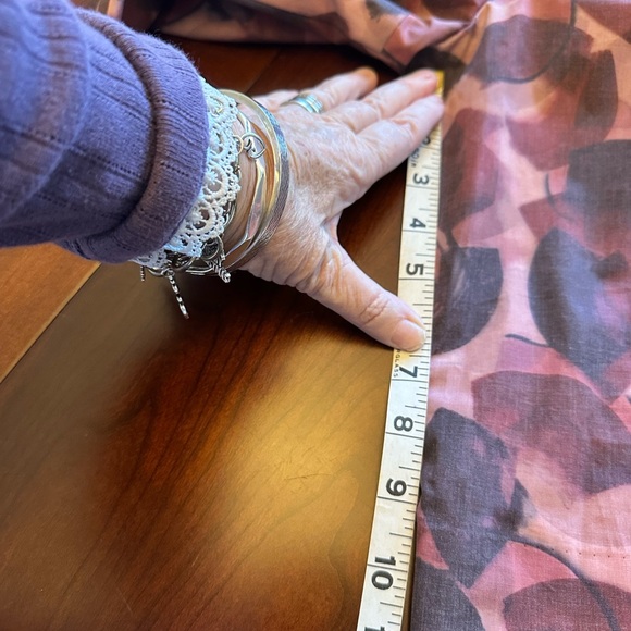 COS Multicolor Abstract Pattern Fabric - Picture 11 of 14